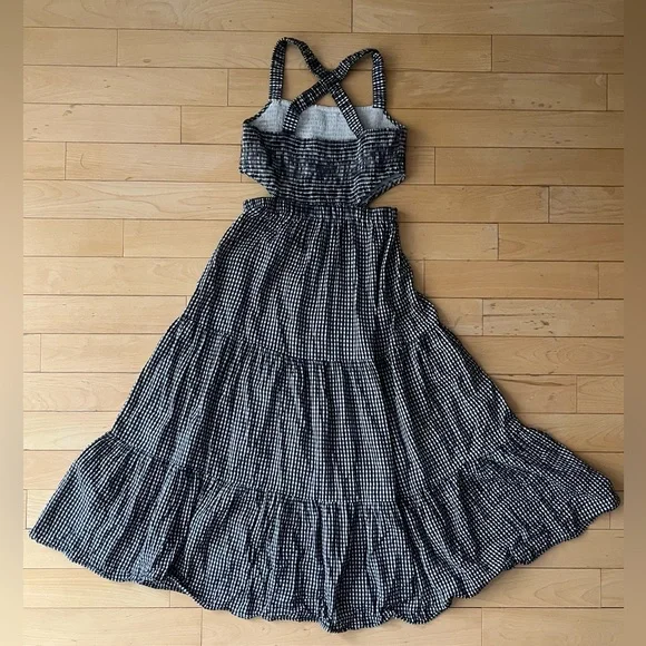 AE Smocked Cut-Out Gingham Black and White Midi Dress - Picture 4 of 11